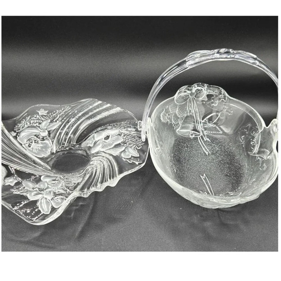 Mikasa Christmas Crystal Basket and Bowl - Christmas Dinner - Christmas decor - Picture 2 of 14